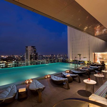 Hilton Sukhumvit Bangkok Hotel Esterno foto